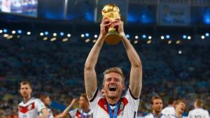 Fenomena Banyaknya Pesepak Bola Jerman Yang Pensiun Dini